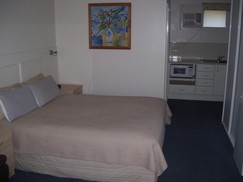 Holiday Lodge Motor Inn Нарума Екстер'єр фото